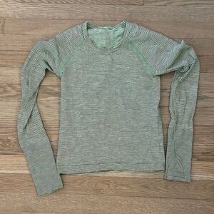 lululemon athletica Striped Long Sleeve cropped Swiftly - Green and Black